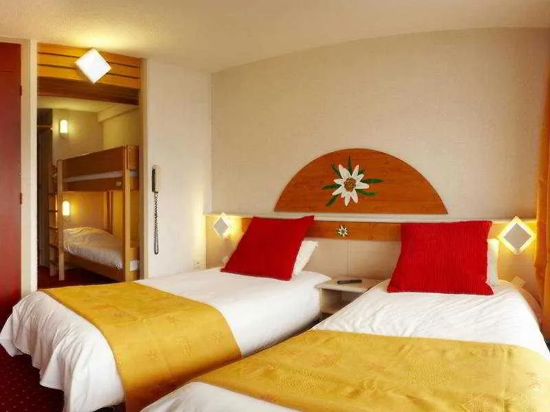 Hotel Club Du Soleil Pierre Blanche Saint-Martin-de-Belleville 2*,  France